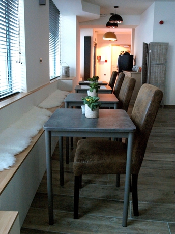 Imagen de los interiores del Hotel Ladeuze. Foto 12