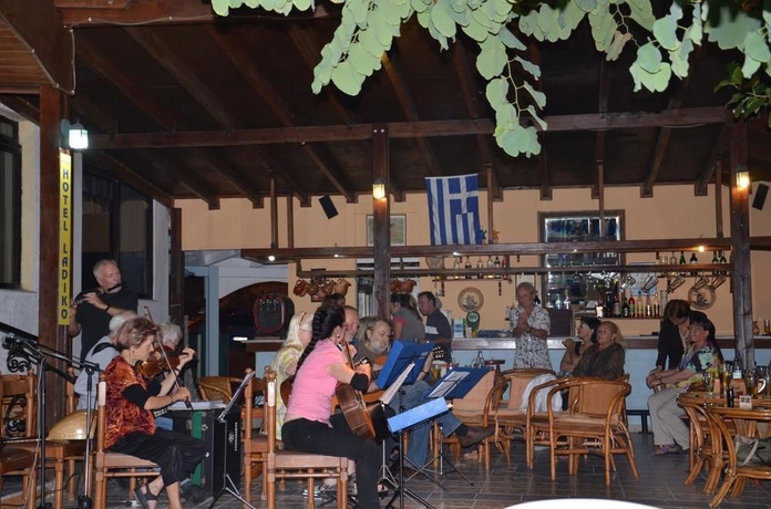 Imagen general del Hotel Ladiko Suites Faliraki. Foto 4
