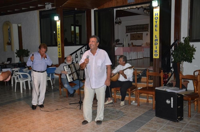 Imagen general del Hotel Ladiko Suites Faliraki. Foto 5