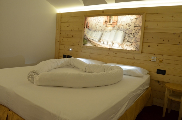 Imagen de la habitación del Hotel Ladina. Foto 5