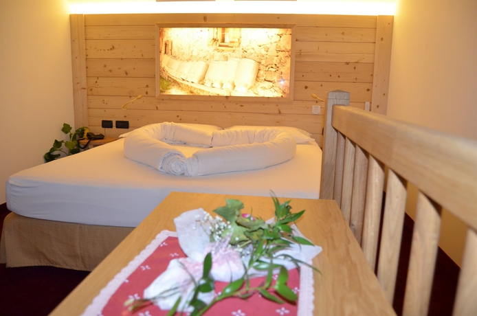 Imagen de la habitación del Hotel Ladina. Foto 6