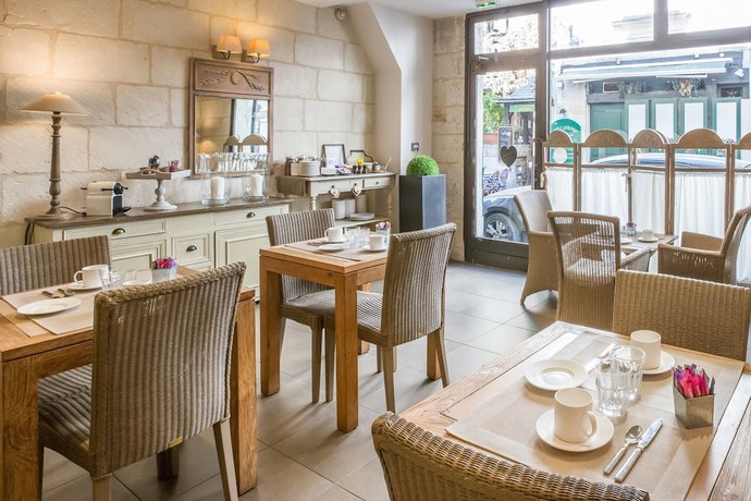 Imagen del bar/restaurante del Hotel L'adresse Boutique, Tours. Foto 3