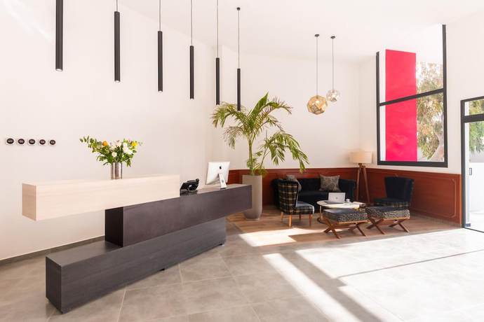 Imagen de los interiores del Hotel L'adresse, Dakar. Foto 18