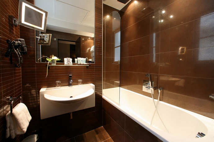 Imagen de la habitación del Hotel L'adresse, Palacio de Congresos. Foto 3
