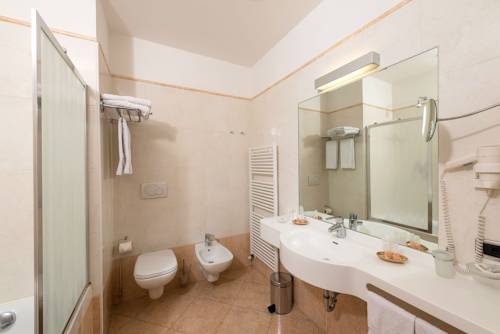 Imagen de la habitación del Hotel Lady Maria and Resort. Foto 13