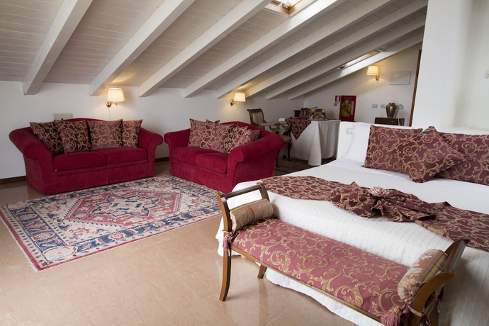 Imagen de la habitación del Hotel Lady Mary. Foto 12