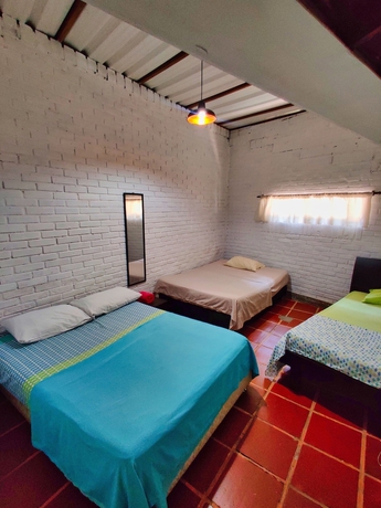 Imagen de la habitación del Hotel Lady Mom Hostal. Foto 3