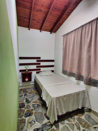 Imagen de la habitación del Hotel Lady Mom Hostal. Foto 4