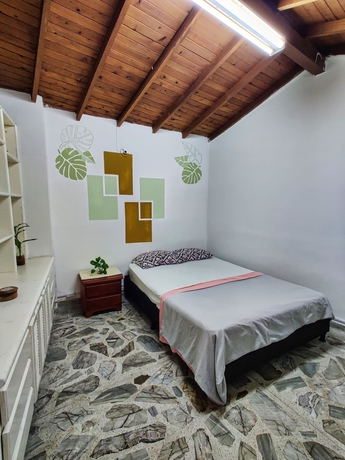 Imagen de la habitación del Hotel Lady Mom Hostal. Foto 15