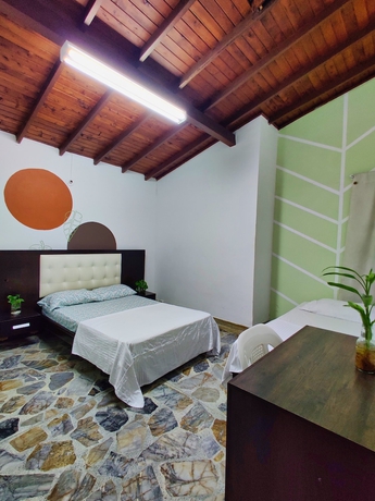 Imagen de la habitación del Hotel Lady Mom Hostal. Foto 17