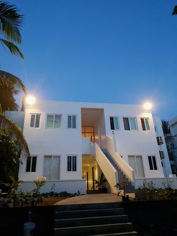 Imagen general del Hotel Lady Nina. Foto 2