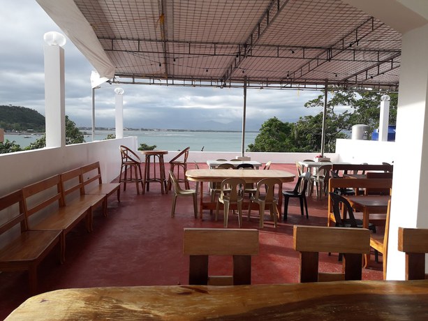 Imagen del bar/restaurante del Hotel Lady Nina. Foto 5