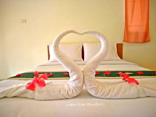 Imagen de la habitación del Hotel Laem Kum Beach Resort & Seafood. Foto 3