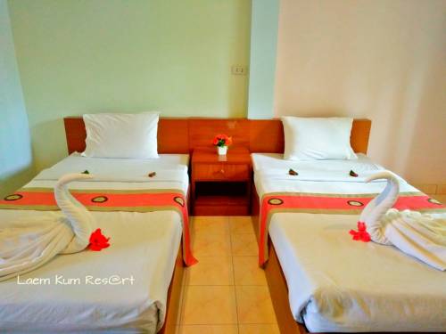 Imagen de la habitación del Hotel Laem Kum Beach Resort & Seafood. Foto 8