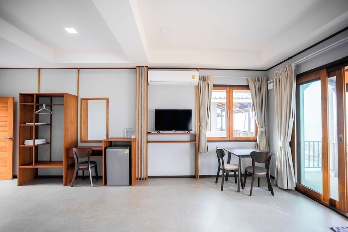 Imagen de la habitación del Hotel Laemsui Beach. Foto 9