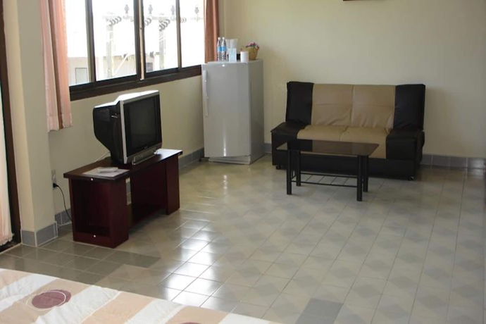 Imagen de los interiores del Hotel Laemya Inn. Foto 18