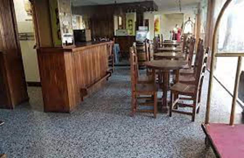 Imagen de los interiores del Hotel Laerte Mendoza. Foto 10