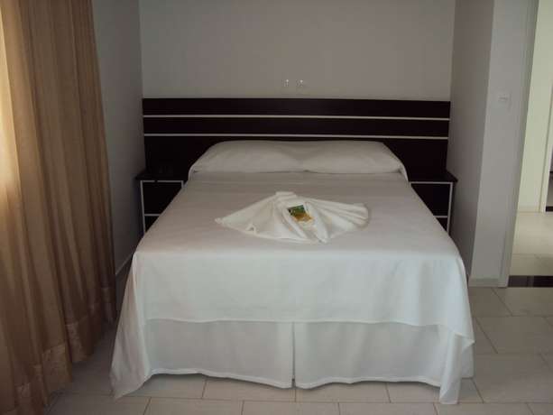 Imagen de la habitación del Hotel Laf. Foto 13