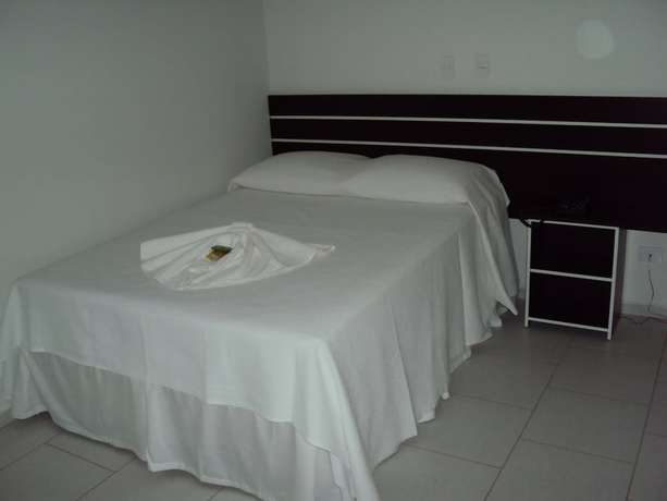 Imagen de la habitación del Hotel Laf. Foto 14