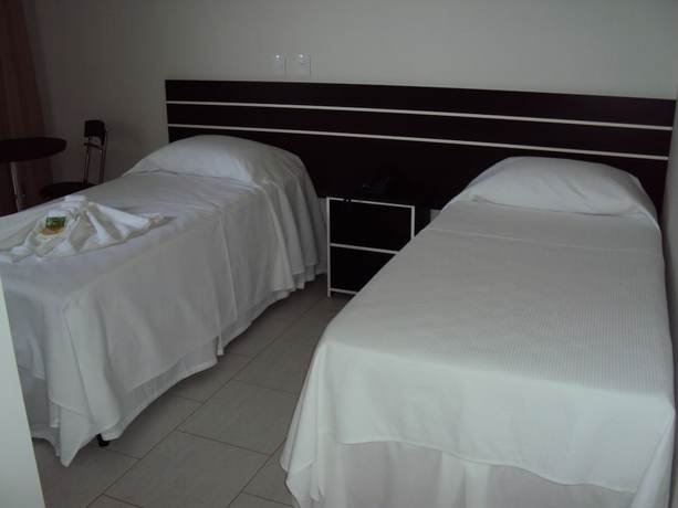 Imagen de la habitación del Hotel Laf. Foto 15