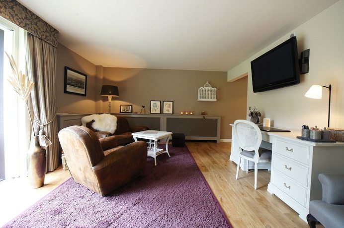 Imagen de la habitación del Hotel Lafarques. Foto 7