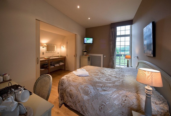 Imagen de la habitación del Hotel Lafarques. Foto 12