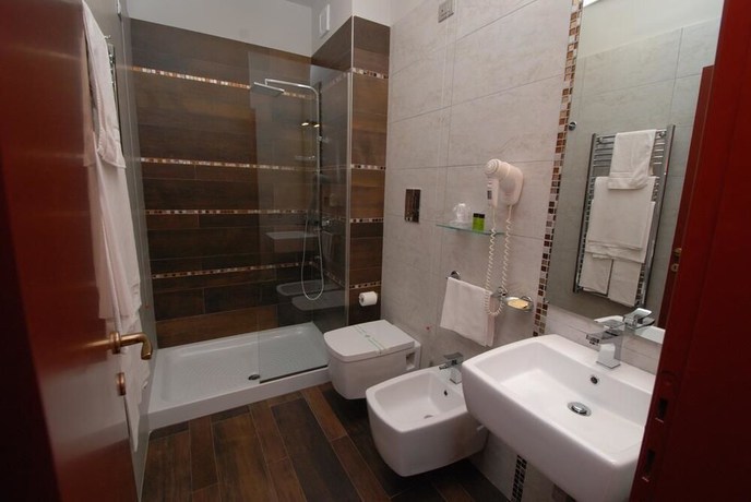 Imagen de la habitación del Hotel Lafayette, Giovinazzo. Foto 9