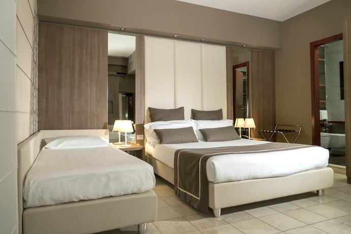 Imagen de la habitación del Hotel Lafayette, Giovinazzo. Foto 12