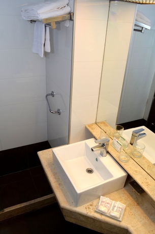 Imagen de la habitación del Hotel Lafayette, Montevideo. Foto 2