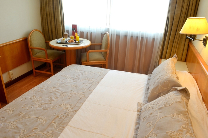 Imagen de la habitación del Hotel Lafayette, Montevideo. Foto 5