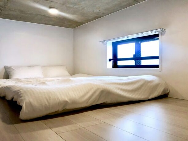 Imagen de la habitación del Hotel Laffitte Okachimachi. Foto 26
