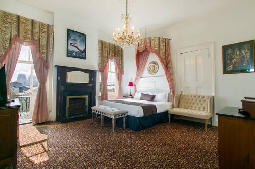 Imagen de la habitación del Hotel Lafitte Guest House. Foto 3