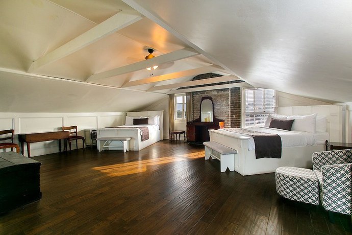 Imagen de la habitación del Hotel Lafitte and Bar. Foto 19