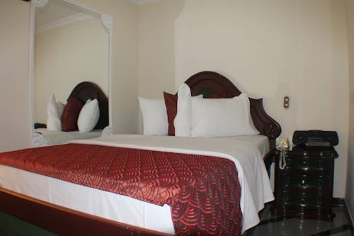 Imagen de la habitación del Hotel Lafont Park. Foto 4