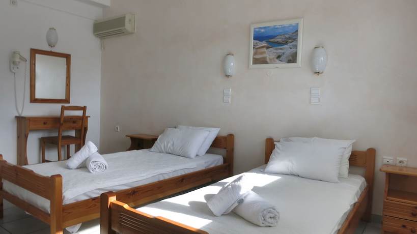 Imagen de la habitación del Hotel Lagada Beach. Foto 3