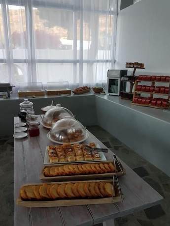 Imagen del bar/restaurante del Hotel Lagada Beach, Milo. Foto 3