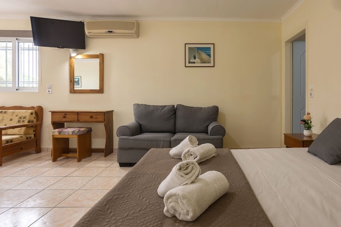 Imagen de la habitación del Hotel Laganas Holidays. Foto 16