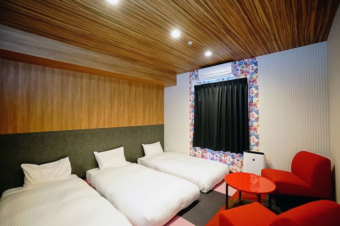 Imagen de la habitación del Hotel La'gent Tokyo Bay. Foto 10