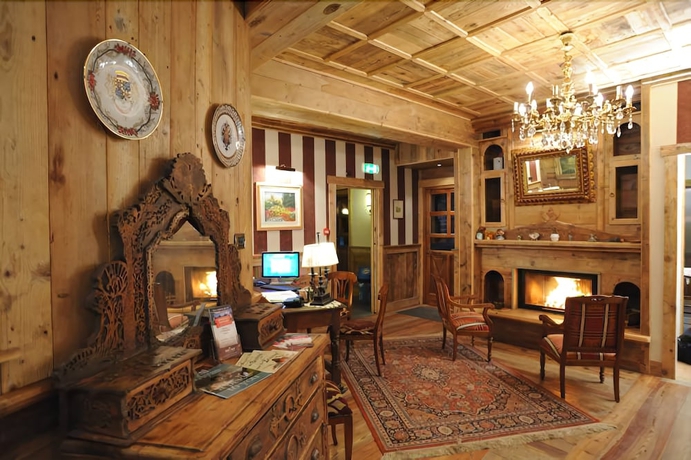 Imagen de los interiores del Hotel Laghetto. Foto 16