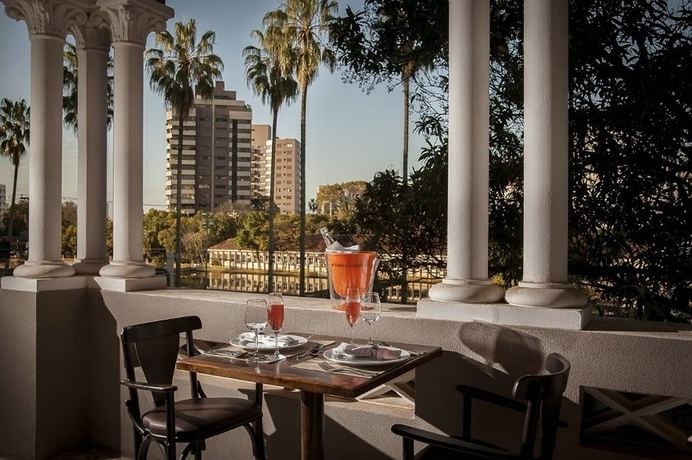 Imagen de los exteriores del Hotel Laghetto Moinhos. Foto 13