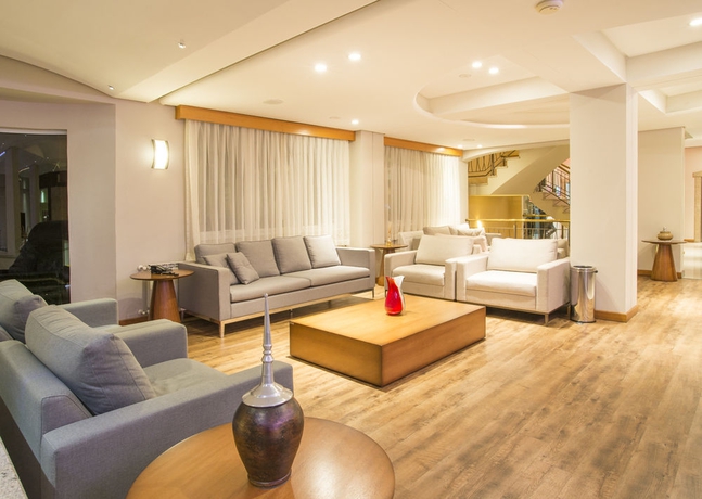 Imagen de los interiores del Hotel Laghetto Siena. Foto 7