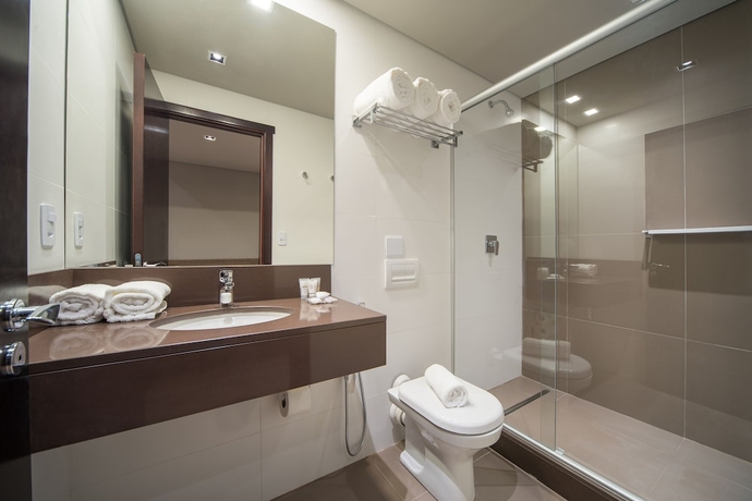 Imagen de la habitación del Hotel Laghetto Stilo Borges. Foto 13