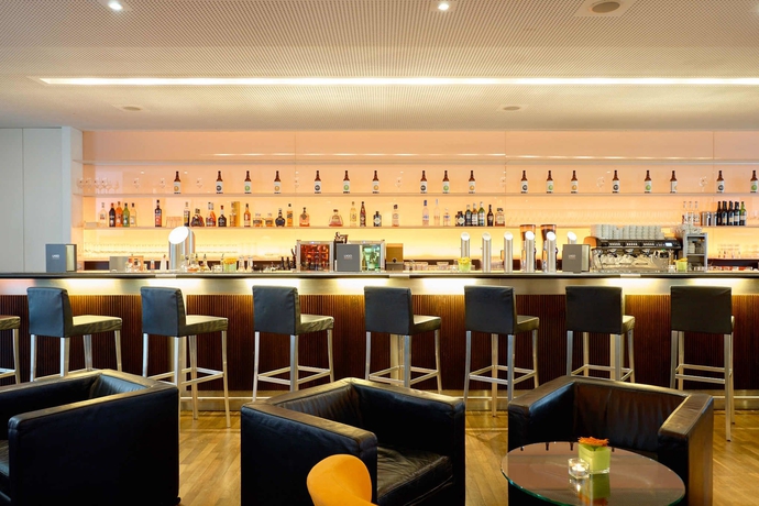 Imagen del bar/restaurante del Hotel Lago And Restaurant Am See. Foto 3