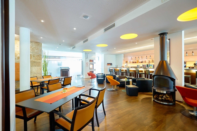 Imagen de los interiores del Hotel Lago And Restaurant Am See. Foto 18