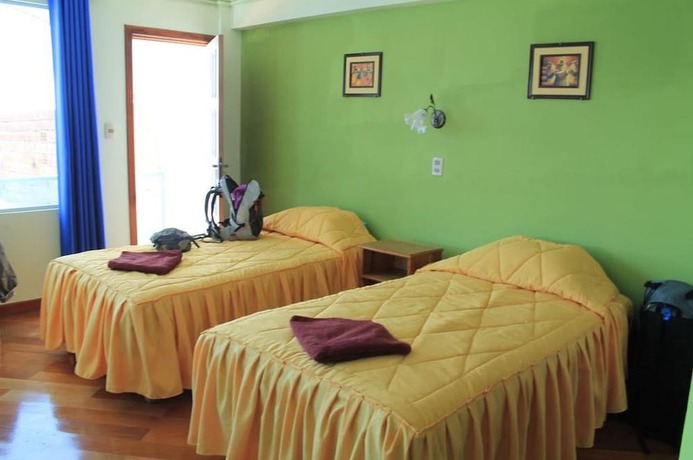 Imagen de la habitación del Hotel Lago Azul, Copacabana. Foto 5