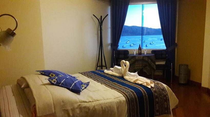 Imagen de la habitación del Hotel Lago Azul, Copacabana. Foto 10