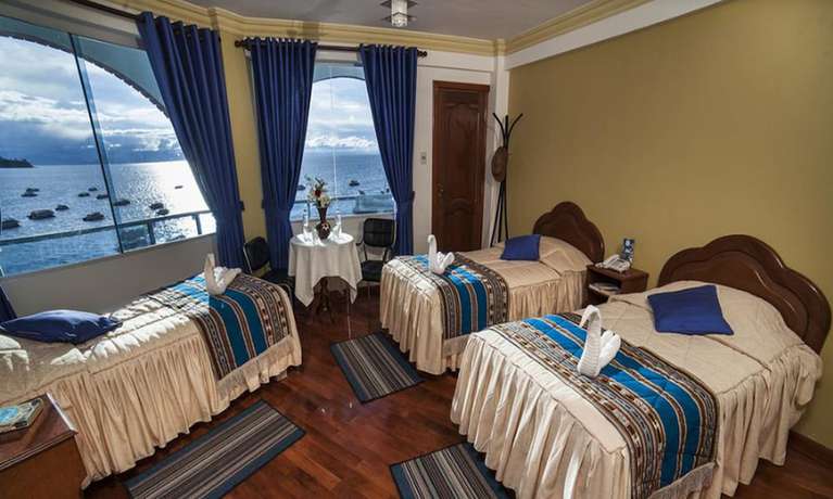 Imagen de la habitación del Hotel Lago Azul, Copacabana. Foto 11