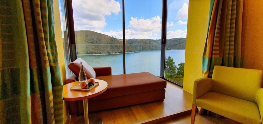 Imagen de la habitación del Hotel Lago Azul Eco. Foto 11