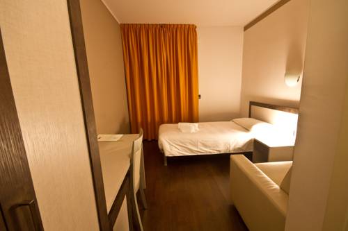 Imagen de la habitación del Hotel Lago Di Como. Foto 8