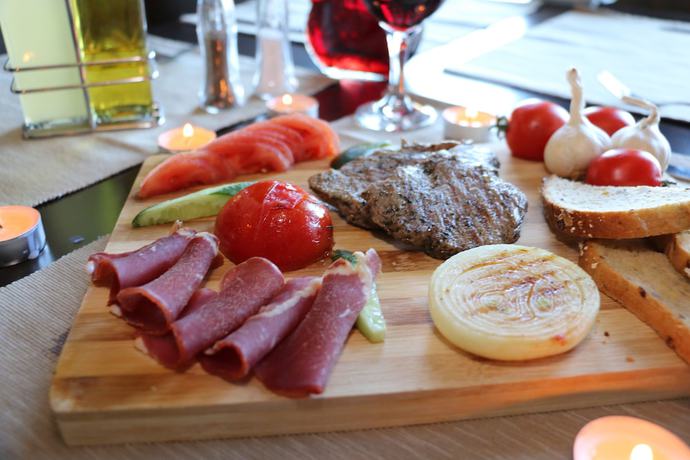 Imagen del bar/restaurante del Hotel Lago Di Salda. Foto 4